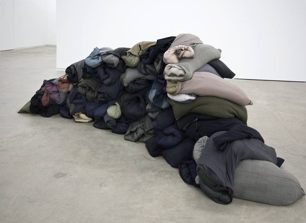 Gestures of absolute helplessness